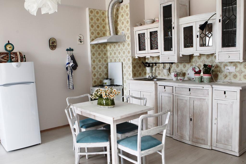 My House Is Your Hotel Tbilisi Room photo